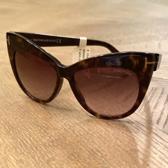 NWT TOM FORD Nika Cat Eye Sunglasses #TF523 - Picture 3 of 12